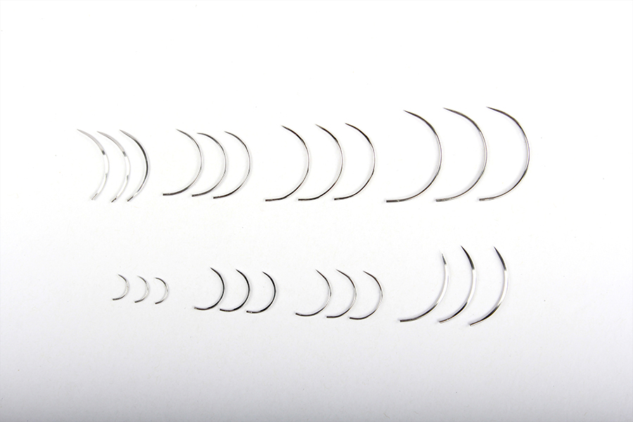 الإبر الجراحية البيطرية